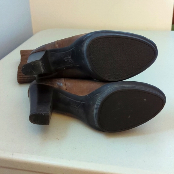 Frye Mimi Scrunch Leather Platform Heel Boot Taupe - Size 9.5 - LIKE NEW! - Picture 5 of 14